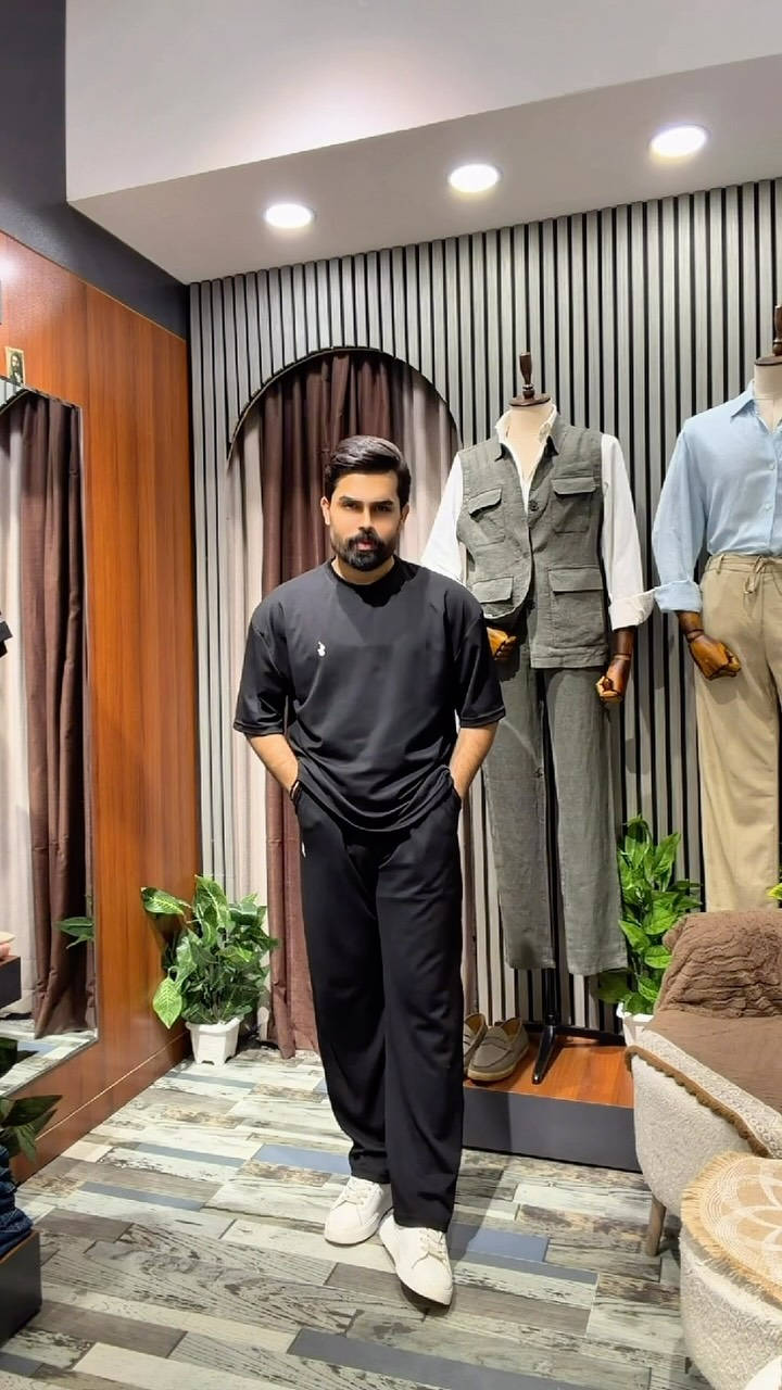 تراك بولو لونين 
الخامه بارده صيفيه 
من s لل xxl

 

عنوانا:- الدوره شارع الصحه جنب مطعم شمس بركر 

توصيل متوفر ***********

……

#ترند #اكسبلور_فولو #ملابس #مشاهير #العراق
