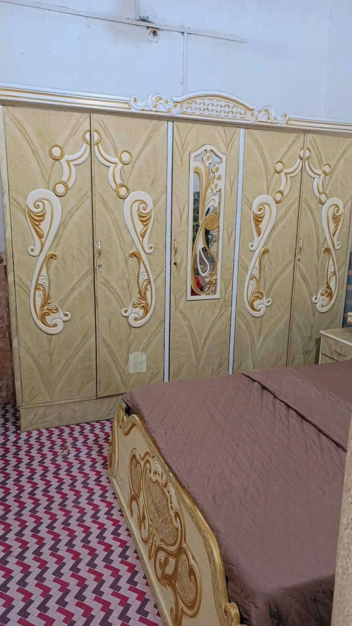 غرفه نوم نضافه 80 بلميه شغل عراقي السعر 500 الف قفل مكاني بصره تنومه واتساب متوفر ***********
