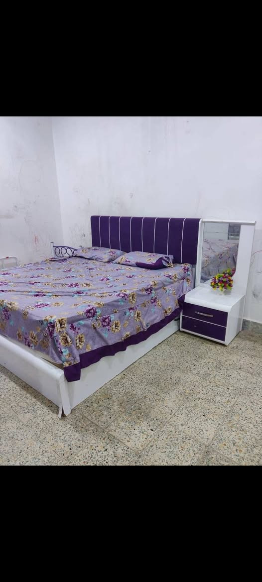 غرفه للبيع نضيفه ضرر بس المجرات
بدون تحته ٧ قطع


**إذا كنت صاحب هذا الإعلان وتريد حذفه لأي سبب، رجاءا أرسل رسالة إلى الدعم الفني**