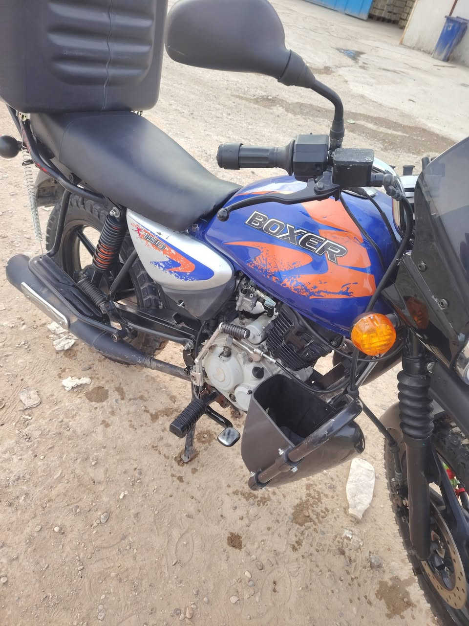 السلام عليكم بوكسر موديل 23 دراجه نظيفه ماشيه 23الف مكينه بيهه خيط اوراق كامله مكمركه شركه غبور القلم تخم تاير جدد نقصه شخاطه سلف اخذتهه ومااعرف بالكير هواي اريد ابيع
السعر 950 وبيهه مجال قليل مكاني البياع
***********
