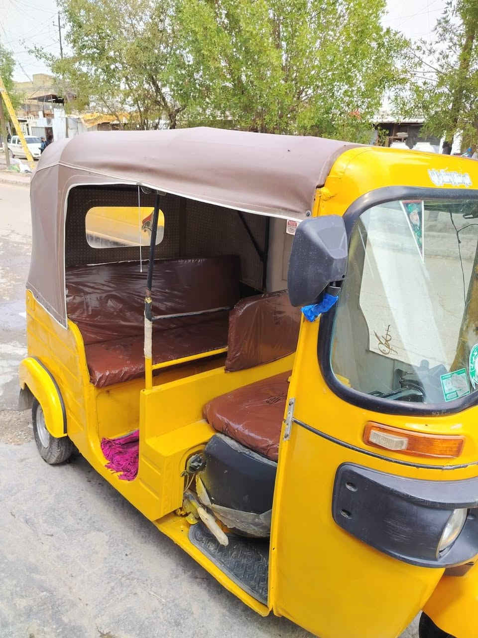 سلام عليكم شباب تكتك البيع موديل 18 رقم سنويه تحويل ثاني يوم شراي يتصل عنوان بغداد الدولعي 

***********
