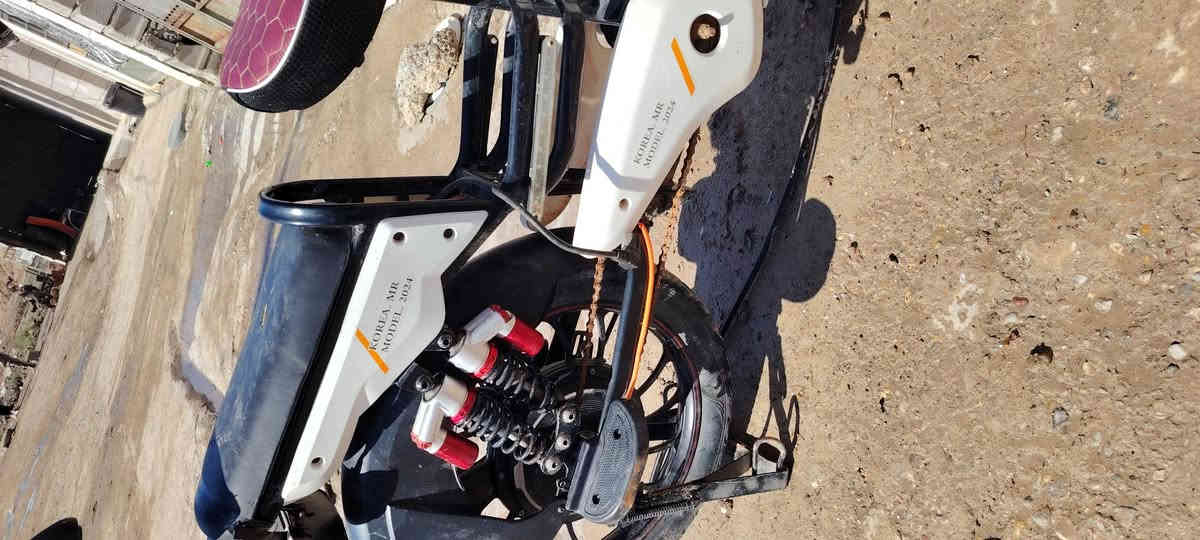 السلام عليكم شباب بايسكل شحن نضيف حيل بطاريات جدد مبدلات دراجة خير من الله السعر 350 وبي مجال المكان بعقوبة كاطون الرازي ( مكلف بلنشر مارد خاص)  اي استفسار *********** واتساب او الاتصال
