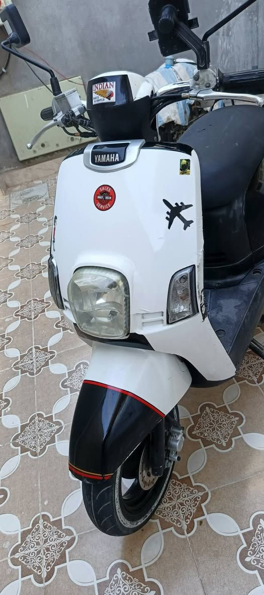 ‏سلام عليكم ماكس بوليس دراجه نظيفه ما مفتوحه بلاديه من الطول للطول🟢 مختمه داخل وخارج كله ويه المكينه سستم دمام 🔊بيه مكاني  بعقوبه بهرز🟠 ***********واتساب ومراوس حسب القناعه 🔴
