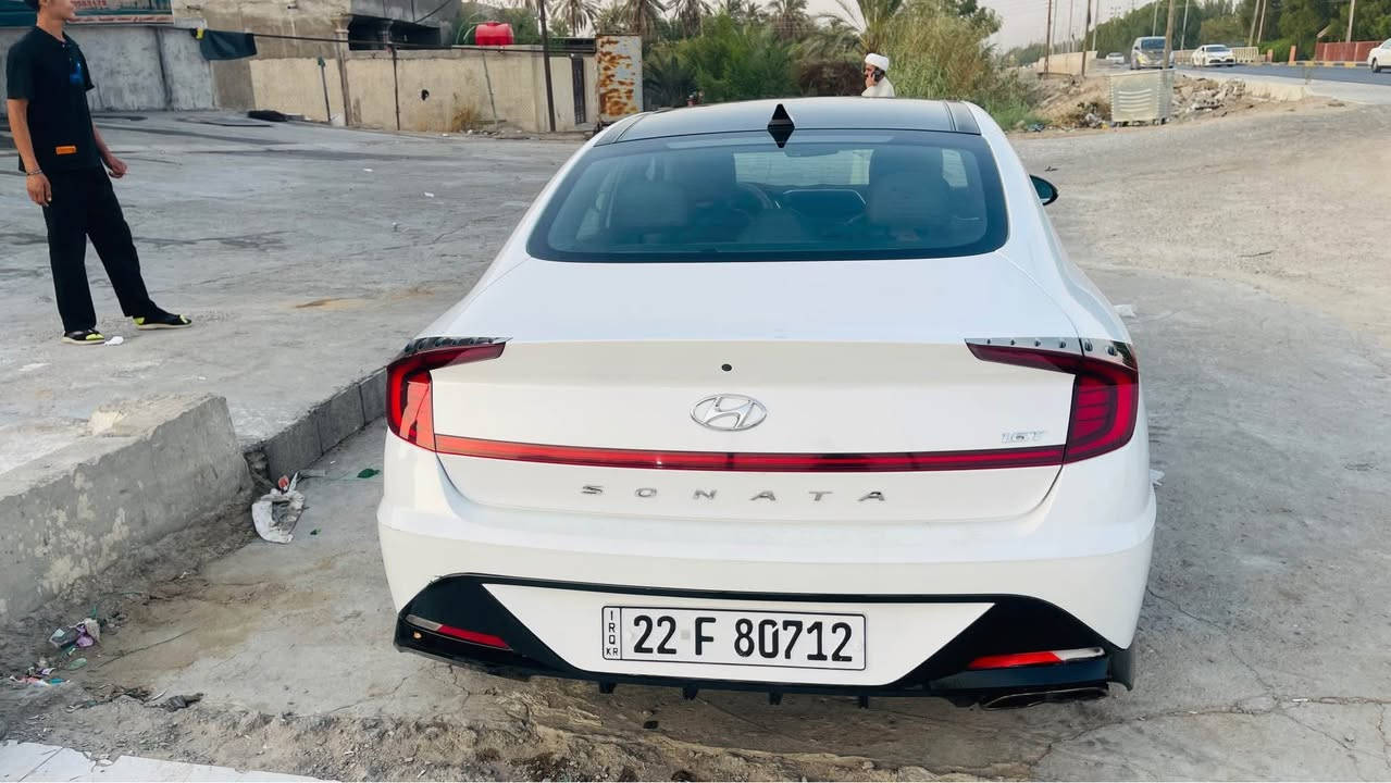 سوناتا 2021
فول مواصفات 1/1 
محرك 1.6 توربو  
ماشيه43
بصمة
تشغيل عن بعد 
اوتو بارك 
اوتو هولد 
حساسات امامي خلفي 
شاشة كبيرة 
كشن جلد 
٤ انظمة قيادة 
فتحة بانوراما 
رادار امامي 
رادار خلفي 
تحديد مسار 
لايت امامي Led 
كشنات تدفئة + تحكم كهرباء 
بك لايت Led 
سايد بريك بصمة 
شفتات ستيرن 
شحن لاسلكي 
كيجات ديجيتال 
تبريد امامي خلفي 
اشاير بالمري 
رادار جانبي.  
رقم اربيل +سنويه ل28
السيارة وارد امريكي حادث بنيد وجاملغ صور الحادث
 موجوده
البصره كرمة علي
175 بيها مجال للشراي

***********
