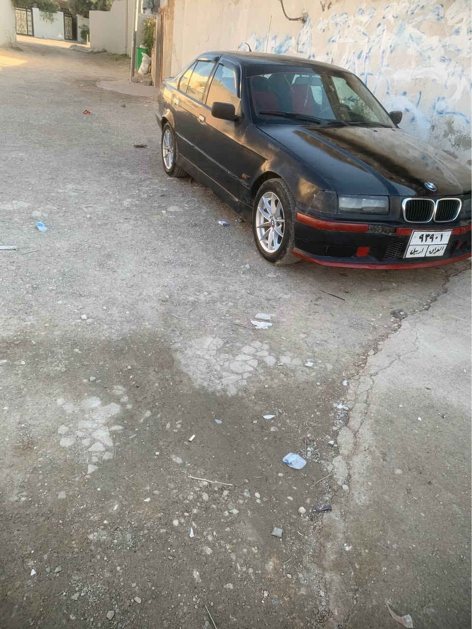 ٦بستن حجم ٣٠٠  سه قره Bmw بو ته بدلي گهورين ته جي هه يه بو من ريكه   كاته جي سه ره هه يه بو ته بدلي بو من ريكه دلي من بگرت دسته *********** واتساب سميل, دهوك
