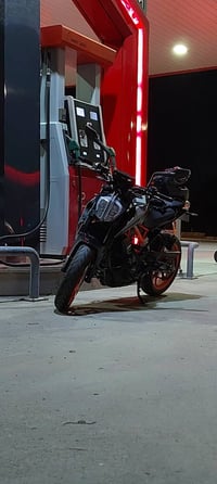 KTM دوك 390 • بغداد • ماشيه ١٦ الف