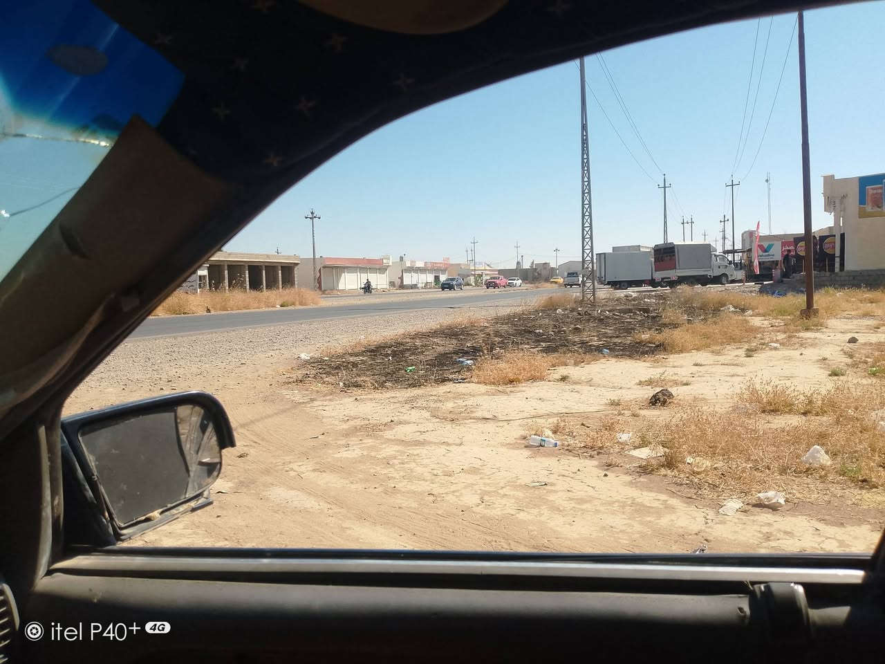 دونم للبيع زراعي الحويجه طريق المنزله مدخل قرية المظهوريه ورا مول الصخر مباشرة يبعد 100 متر من التبليط 
مسيج كامل وبيه مي اساله ومزروع شجر نظام تقطير 
بنص الحي السكني والمدارس
المحلات تبعد 100 متر من الدونم 
مكان راقي يصلح سكن ويصلح مزرعة 
السعر 45 مليون وبيه مجال بسيط
***********
