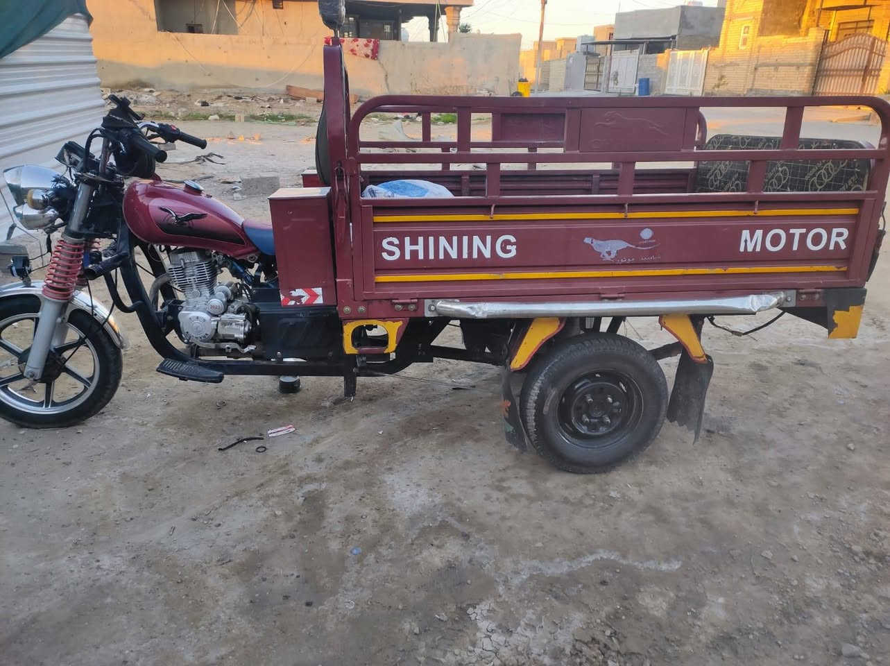 السلام عليكم ستوته للبيع شاصي 18 معمره 2023 مابيها أوراق حديده السعر 850 وبيها مجال للاستفسار ***********
