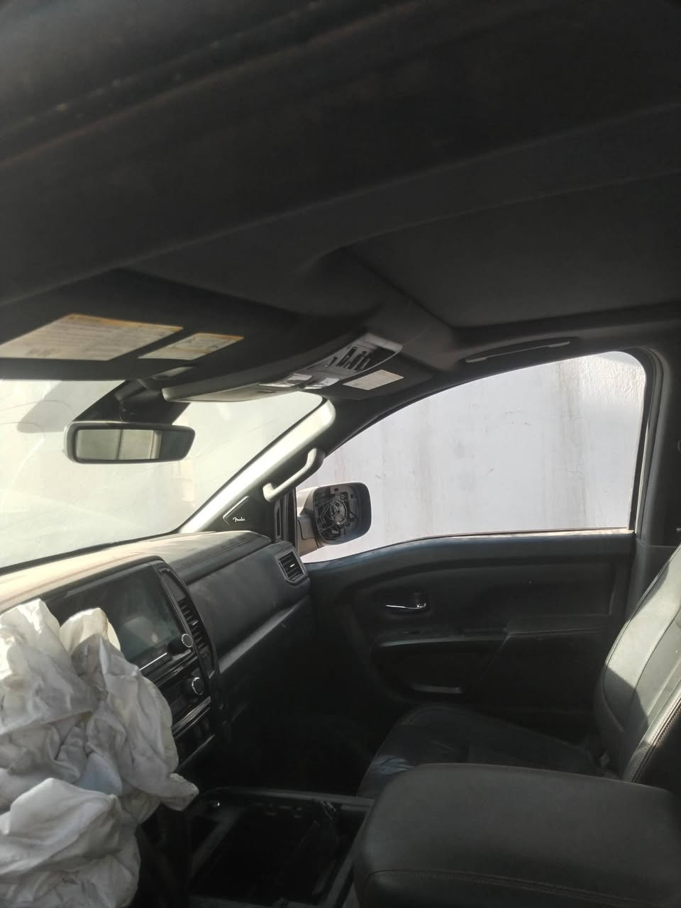 نيسان تاتان موديل 2023 سياره فول اعله فئه متوازي عله بيعتهه ظربتهه مال امريكه عله حطاتهه
***********
