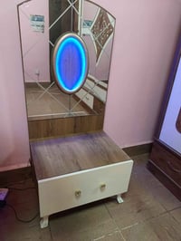 ميز تواليت • استخدام قليل • بغداد