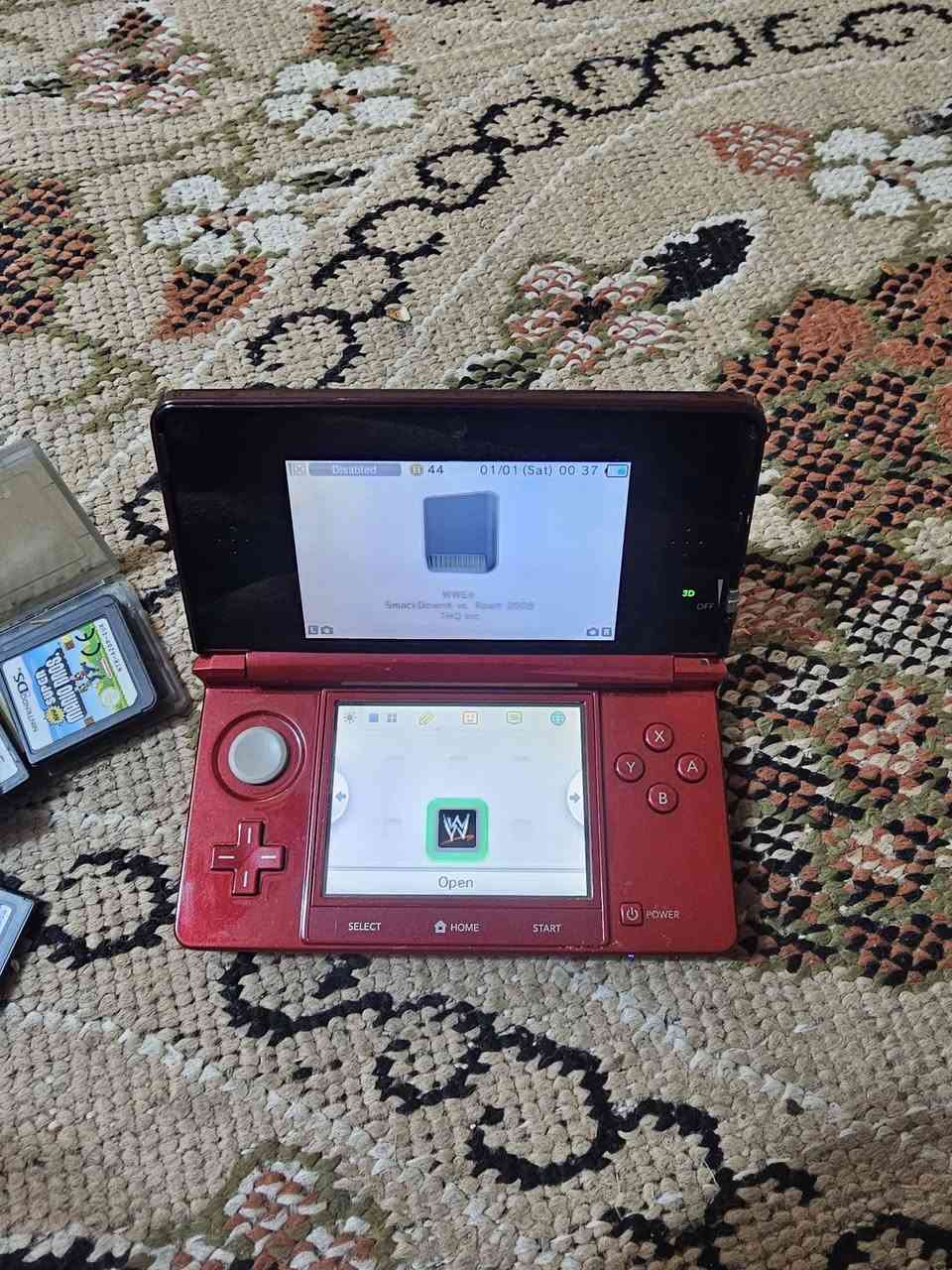 السلام عليكم اخوان 3ds 😍
بحالة اللوك وهاي صور ملحقاته 
لون مميز احمر غريب😂


**إذا كنت صاحب هذا الإعلان وتريد حذفه لأي سبب، رجاءا أرسل رسالة إلى الدعم الفني**