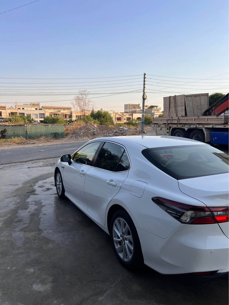 Toyata camry le 
بۆنیت سبوخ لەگەل بستەک جاملخ pdr      ٦٠ هەزار km
*********** أربيل, العراق
