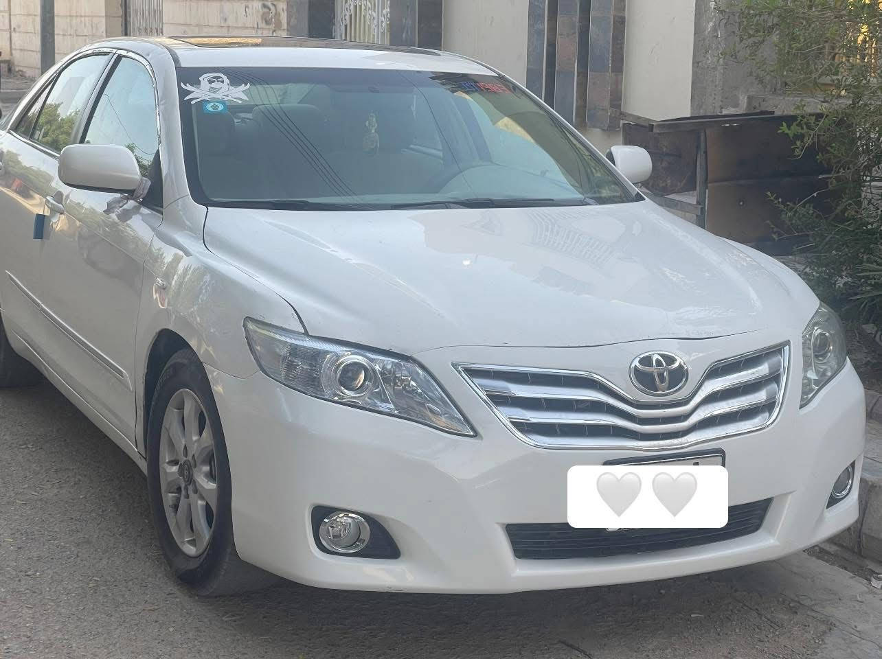 كامري خليجي فول مواصفات GXL
كفاله عامه 
رقمها بصره بسمي نگليزي جديد 
محرك وگير في حاله جيده 
زنون 
تبريد ثلج  وتدفئة 
 باقي التفاصيل ***********
115 بيها مجال مراوس عادي
