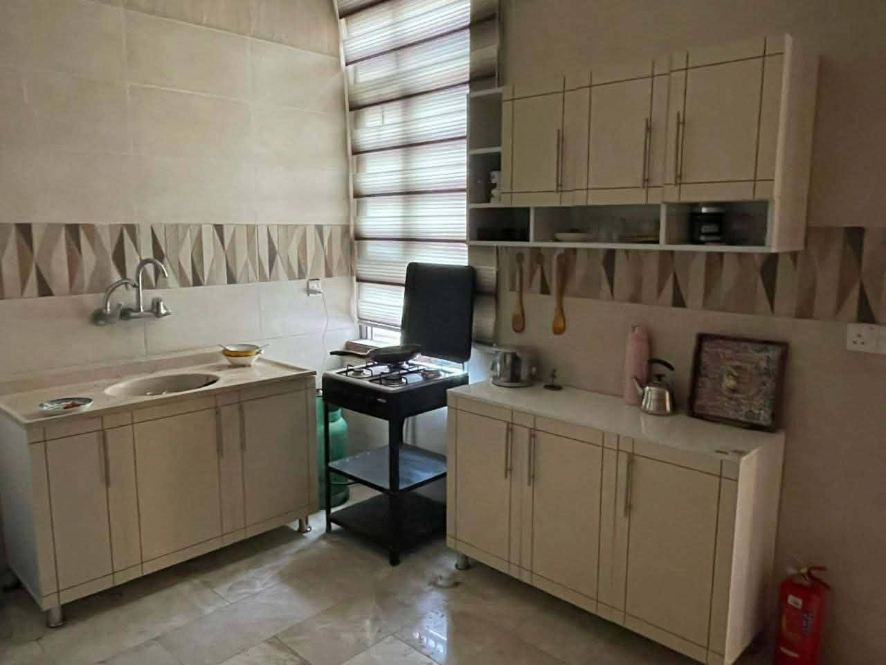 🍃كاونتر mdf
🍃القياس متر و ٢٠  ارضي وملحق مع سنك متر و٢٠
🍃السعر 220 فقط 
🍃اذا تحب نضيفلك ملحق فوك السنك اضافه ٦٥ الف
🍃اذا تريد السنك متر ونص اضافه ٢٥ عالسعر 
🍃اذا تحب تضيف فاترينا اضافه ٦٠ عالسعر 
🍃اذا تحب تضيف مجر واحد اضافه ١٠ عالسعر
🍃اذا تحب تضيف تلث مجرات اضافه ٢٥ عالسعر
🍃التوصيل مجاني للمحافظات 
*********** واتساب متوفر
