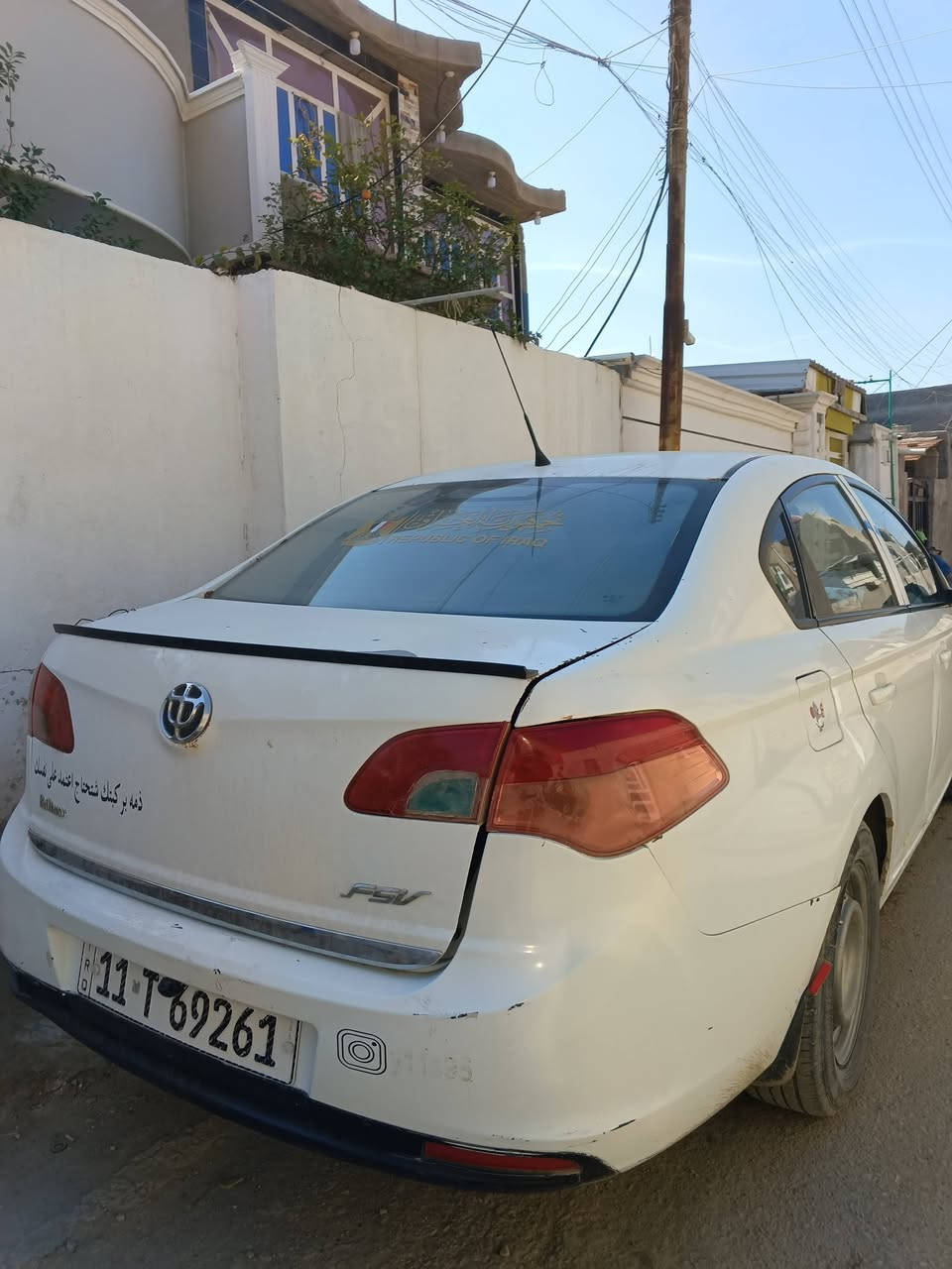 السلام عليكم للبيع برلنس موديل 2014 رقم بغداد انكليزي باسمي سياره جاهزه مكينه كير حداديه كله جديد السياره بيه ثلاث قطع قطعتين مبدلات والجاملغ الخلفي صبغ جهه السائق السعر 55 وبيه مجال  للاستفسار الاتصال ***********/
***********مكاني بابل طريق السده
