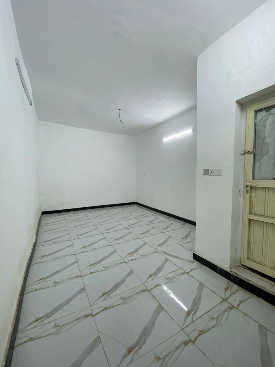 للإيجار للإيجار ‼️ في السيديه🏯✨ بيت مساحه80m
🏠

المواصفات: 

• طوابق

 • 2 غرف نوم مريحة  🛏️🛏️

•مطبخ  مرتب 🏺🔮

•صاله 🌋

•ارام للاستثماروالتطويرالعقاري

•الموقع🗺️: بغداد / السيديه - مربع التصنيع   📍

لا تضيع الفرصة – السكن المريح بإيدك! ✅

للاسـتفسـار الاتـصال علـى الارقـام التـاليه *********** او زيـاره شركه ارام للاستثمارو للتطوير العقاري - بغداد السيديه مدخل الخيزران مجاور السيطره
