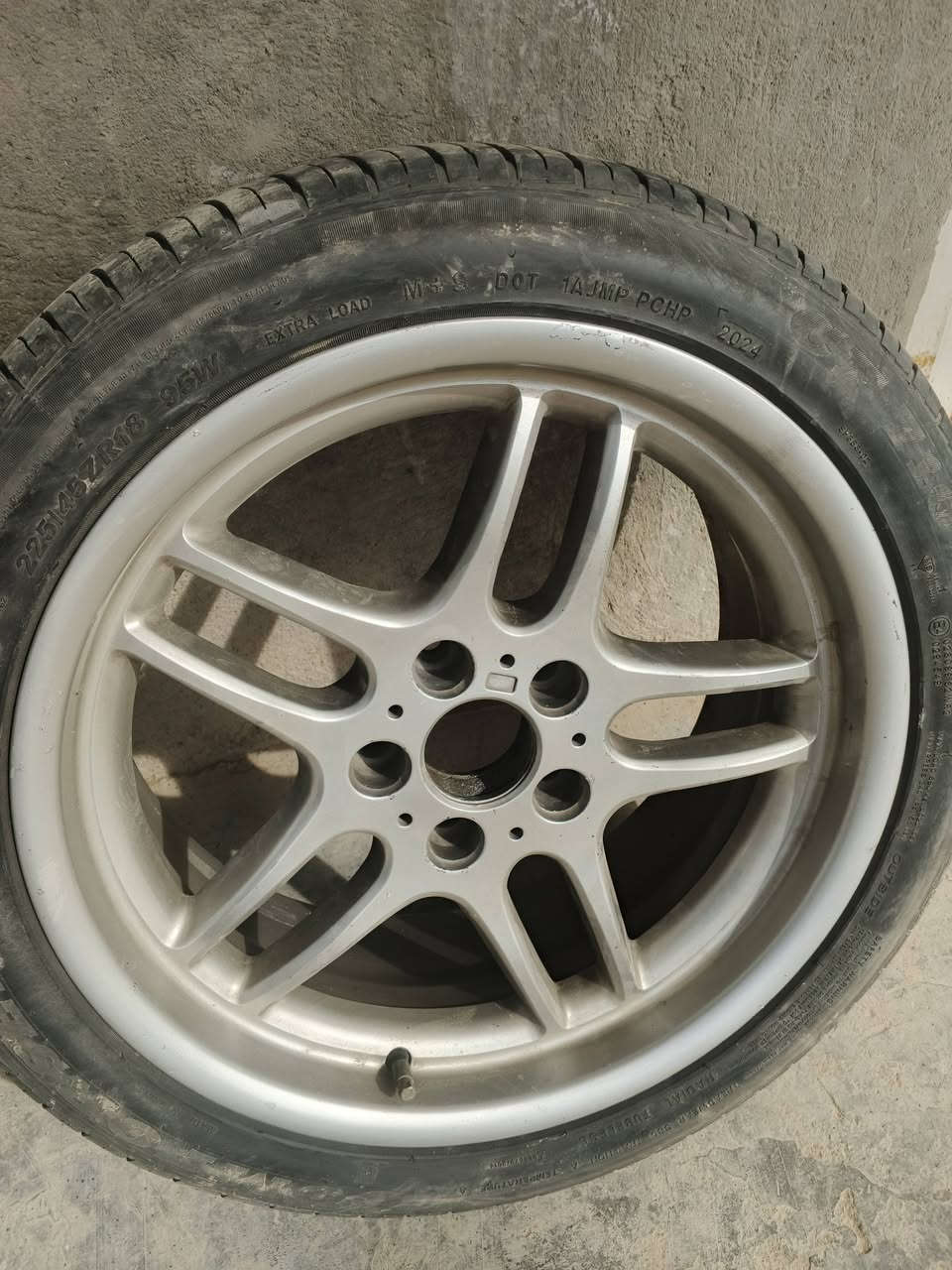 السلام عليكم عندي تخم ويلMللبيع تأيرات نضاف 
السعر 300وبيهن مجال ***********
