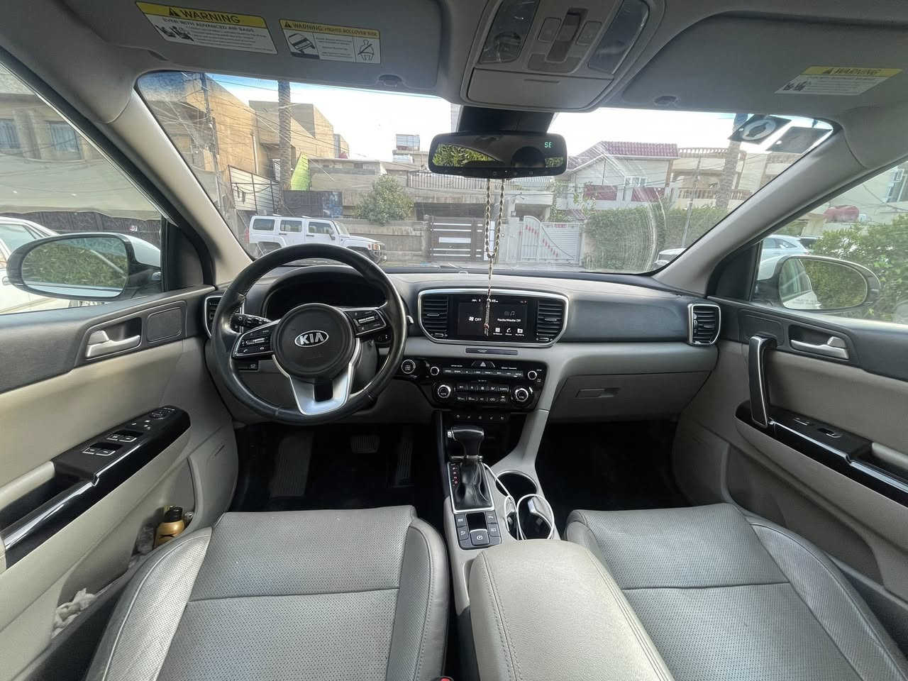 سبورتج 2021 الفول EX مواصفات بكد جي تي لان مرتين
حادث جاملغ وكصة بنيد 
ماشيه 49 الف ميل وقابل للزياده مكانها شهداء البياع  ارباك ستيرن فقط
رقم بغداد مشروع وطني

السعر عل الخاص او الاتصال 

*********** 

المواصفات
1بانوراما
2 بصمه ابواب وصندوق
3 جنطه كهرباء
4 شاشه كبيره تاب لمس
5لدات نهاري هيلوجين
6كراسي جلد
7كراسي كهرباء اثنينهن
8تحكمات فول 
9مرايه داخليه عاكسه للضوء 
10 ترحيب عند الاقتراب
11شاحن واير ليس
12هند بريك بصمه
13اوتو هولد
14 كاميرا 
15حساس امامي
16حساس خلفي
17 انضمة قيادة سبورت ايكو نورمل
18 ستيرن تدفئه 
19كشنات تدفئه وتبريد 
20 سستم صوت دمام هارمن حته بل دشبول وصندوك دمام
21 محرك 2400
22 جي بي اس 
23 تبريد قطعتين ثلج منفصل
24 حساس لايت واطارات
25شاشه صغيره لعرض لعطلات
26ويل كب 18 
27رادار امامي وكاميرا تحديد مسار
28 رادارات خلفيه نقطه عمياء
29 مري شفط واشاير مري

وبعد هواي مواصفات ماتحضرتي وبل عافيه عل مشتري واسف عل اطاله اضن كلشي واضح وكلشي مكتوب
