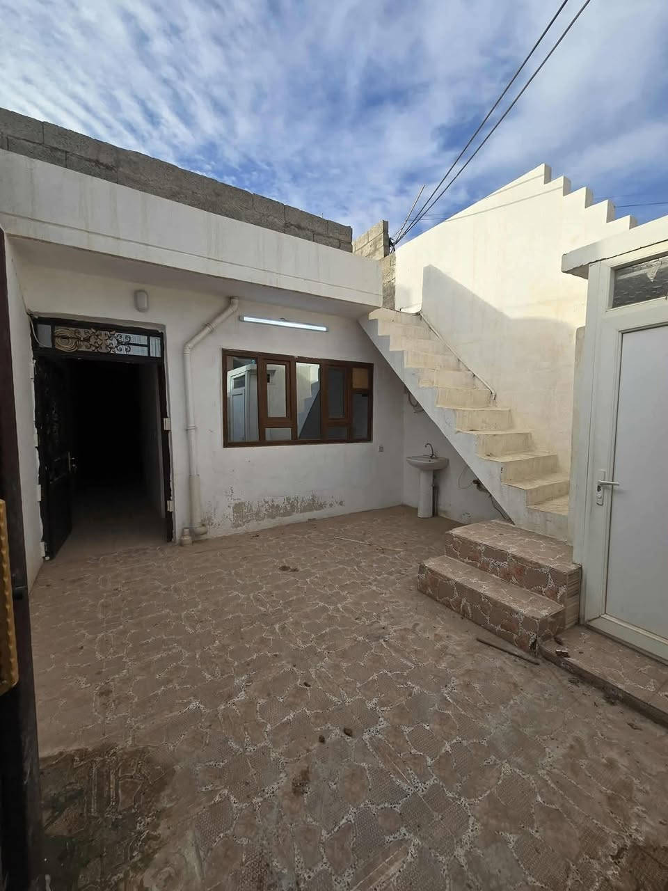 دار للايجار 120 متر 
فول سيراميك بناء نظيف 
الموقع بنجاعلي 
قرب جامع ئيمان 
قریب مدارس
للإيجار 175 الف 
قریب خط كوسترات
 ***********
***********
