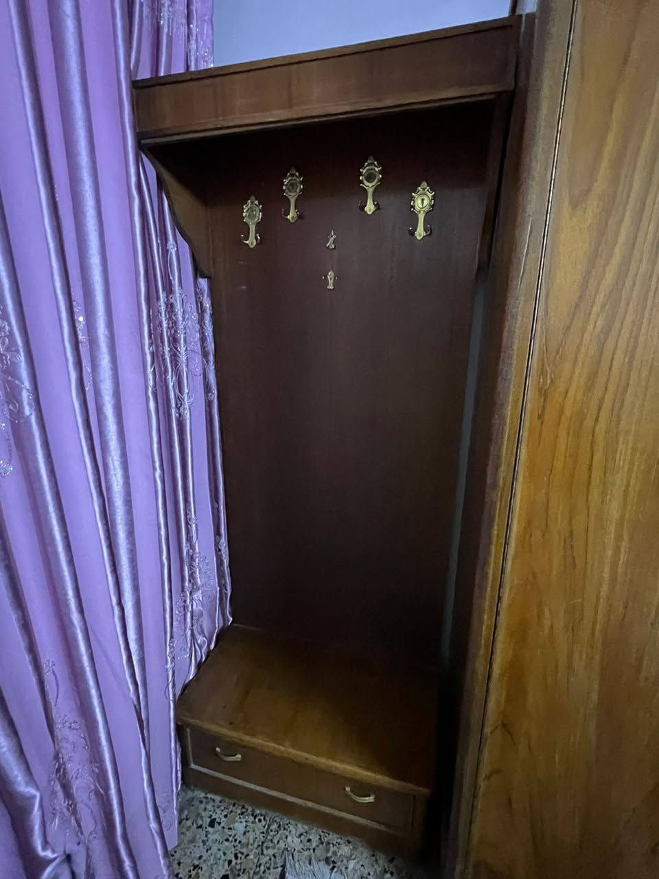 غرفة نوم ب٤٥٠ الف


**إذا كنت صاحب هذا الإعلان وتريد حذفه لأي سبب، رجاءا أرسل رسالة إلى الدعم الفني**