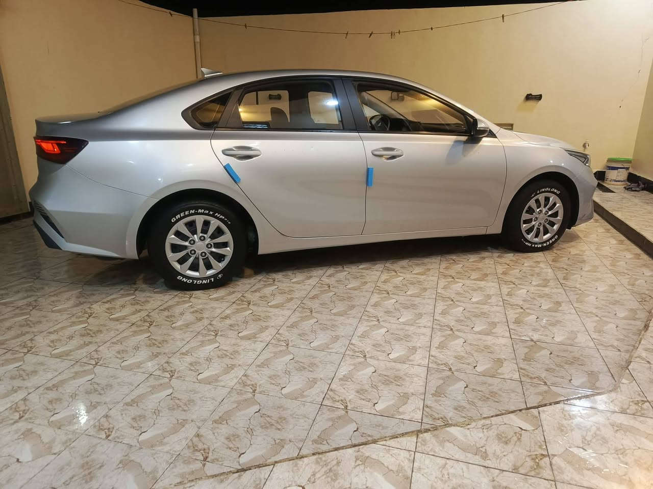 السلام عليكم 
سيراتو 2022 مكفولة كفالة عامة من كلشي 
جاهزة ع وضع الشركة 
رقم مثنى معوقين وكالة عامة 
***********
***********
مكان السيارة #السماوة_الوركاء
