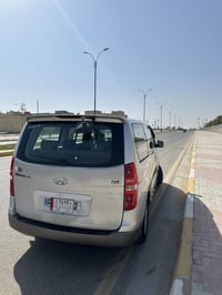 ستاركس • ٢٠١٠ • تحويل باسمي