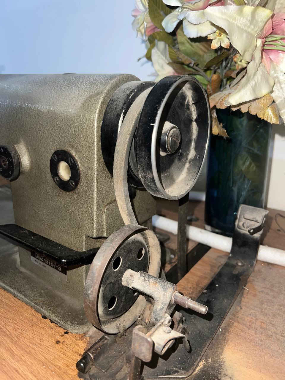 مكينة للبيع
مكينة صناعي برذر ياباني اصلي مخزن 

نضيفة جداً جداً استعمال بيت (اهل قبل)

موقعها بغداد - المنصور

السعر ٢٥٠ الف دينار عراقي وبيها مجال

الشراي فقط يتواصل ***********
