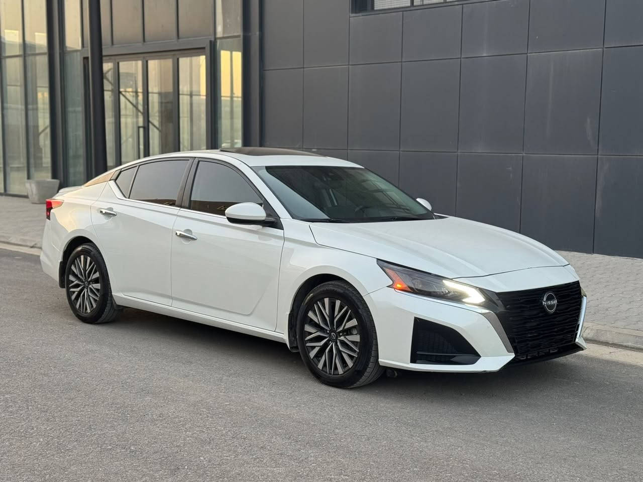 Nissan Altima SV plus 2024
فول مواصفات 
بدون صبغ 
بدون ايرباك 
بيهه شويه PDR  السونار موجود 
بدون رقم تترقم شمالي 
العنوان السليمانيه 
السعر 188$
***********
