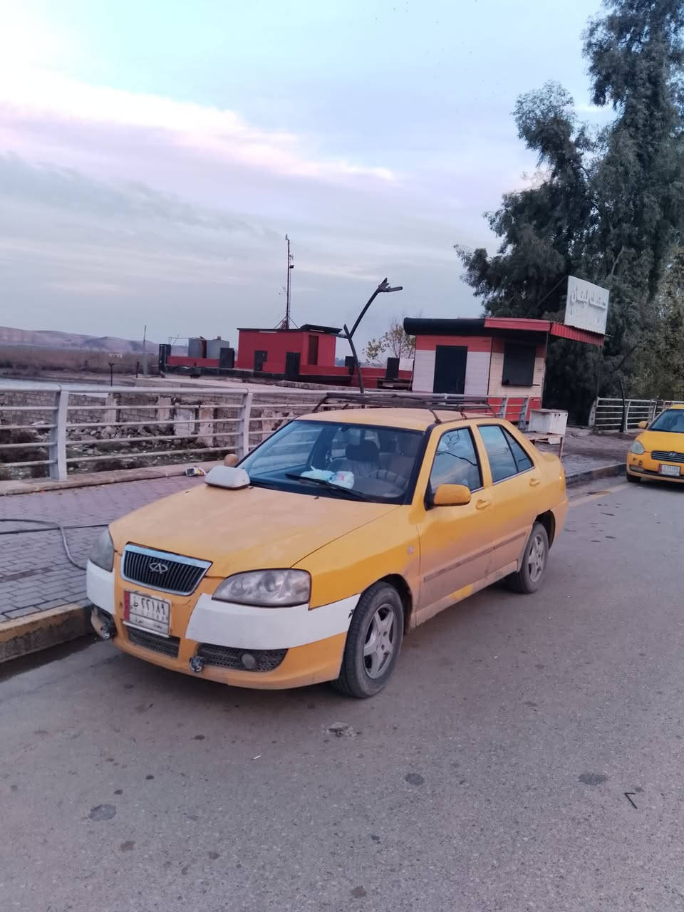 كوين موديل ٢٠١٠ للبيع أو معارض... شرط لا صرف ولا نفخ معمراى رايمن وعينة وكلج اصلي شديت شاشة وسماعت مضخمة أصلية... ماكني الأيمن موصل *********** ... ***********
