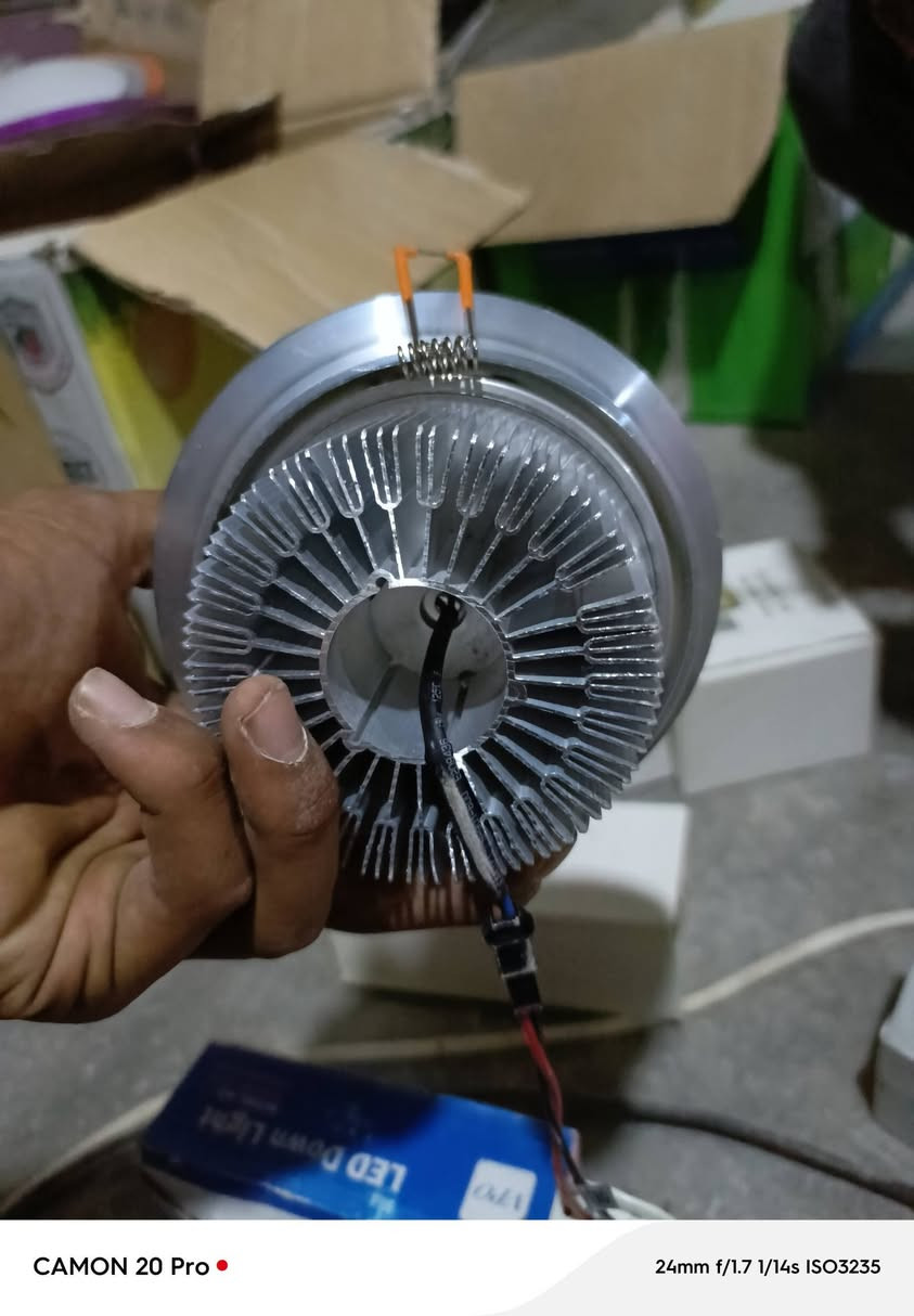 تصفيه مخازن ب اسعار تنافسيه شرط جوه السوگ لدات شمسي ابيض الوان سقوف ثانويه سقوف عاديه اعداد محدوده  للاستفسار الاتصال برقم *********** أو مراسله الصفحه
