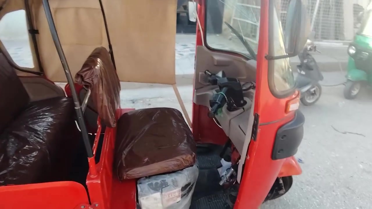 البيع موديل 22 شهر ٨ رقم وسنويه نكليزي بسمي السعر 8 و300 مكان بابل حصوه هاذه ***********
