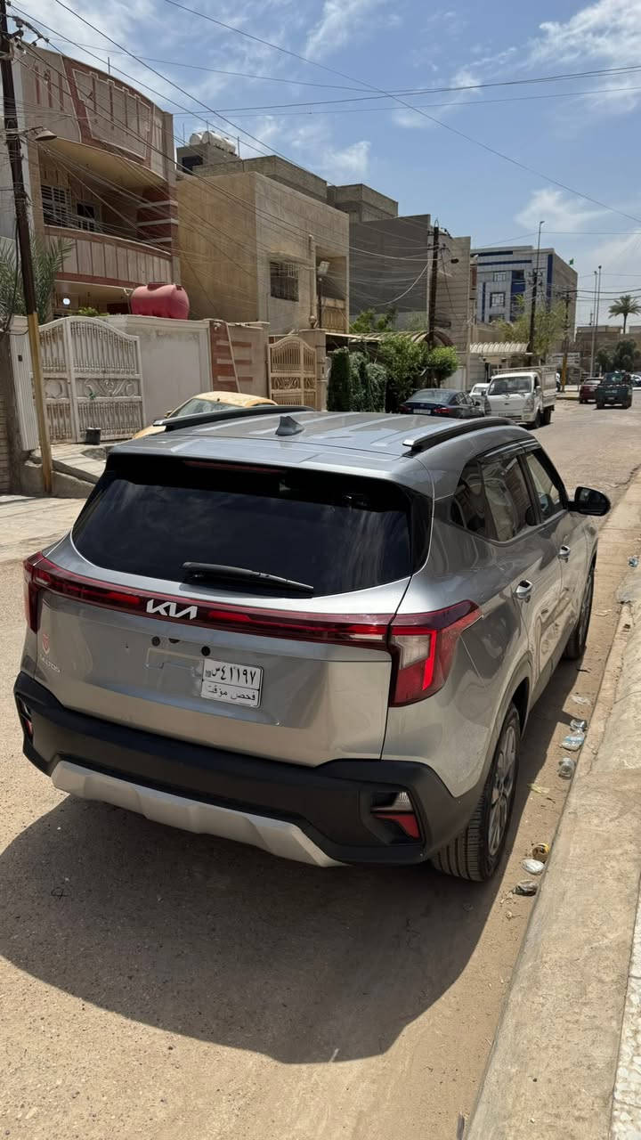 كيا سيلتوز ٢٠٢٤ للبيع  وارد كندي جاملغ فقط صبغ بنيد بارد ايرباك ستيرن فقط مواصفات معروفه سعر 139 ورقه وبيها مجال كلش بسيط للشراي بدون رقم السياره للاستفسار ***********
