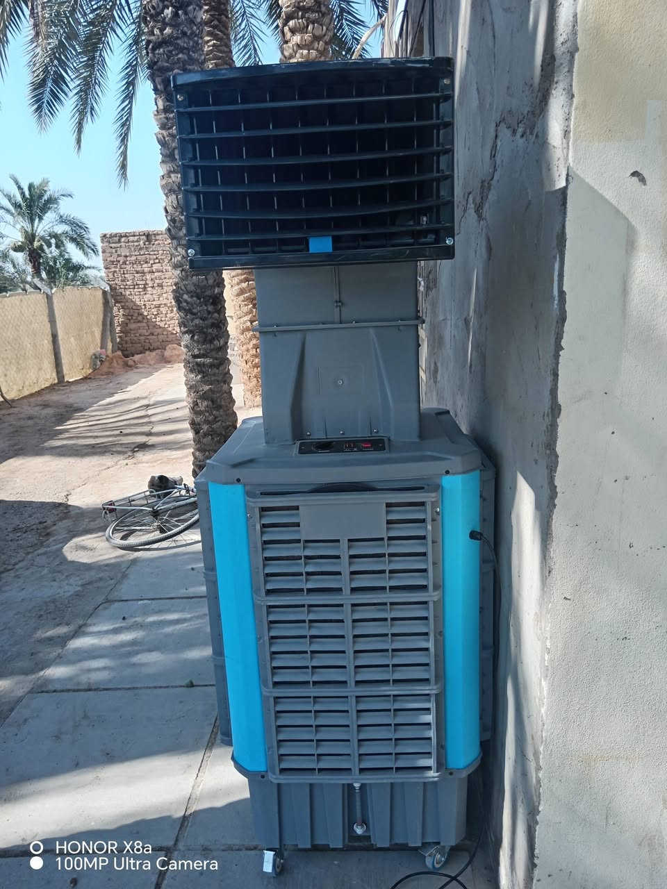 مبرده للبيع نوع افاق الحداثه جديده مشتغله ايام قليله حجم كبير السعر النهائي 250العنوان كوفه عباسيه لاتصال ***********
