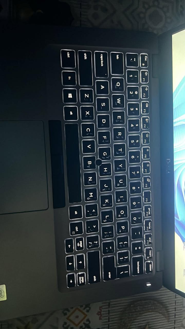 لابتوب نوع dell للبيع
معالج i5 جيل 10 
Ram 12 ddr4 
SSD 256
كارت شاشة داخلي 6 كيكا 
كيبورد ضوئي 
بطارية مستقرة تمشيك ساعتين 
مكاني ديالى
للاستفسار اكثر خاص او ***********
