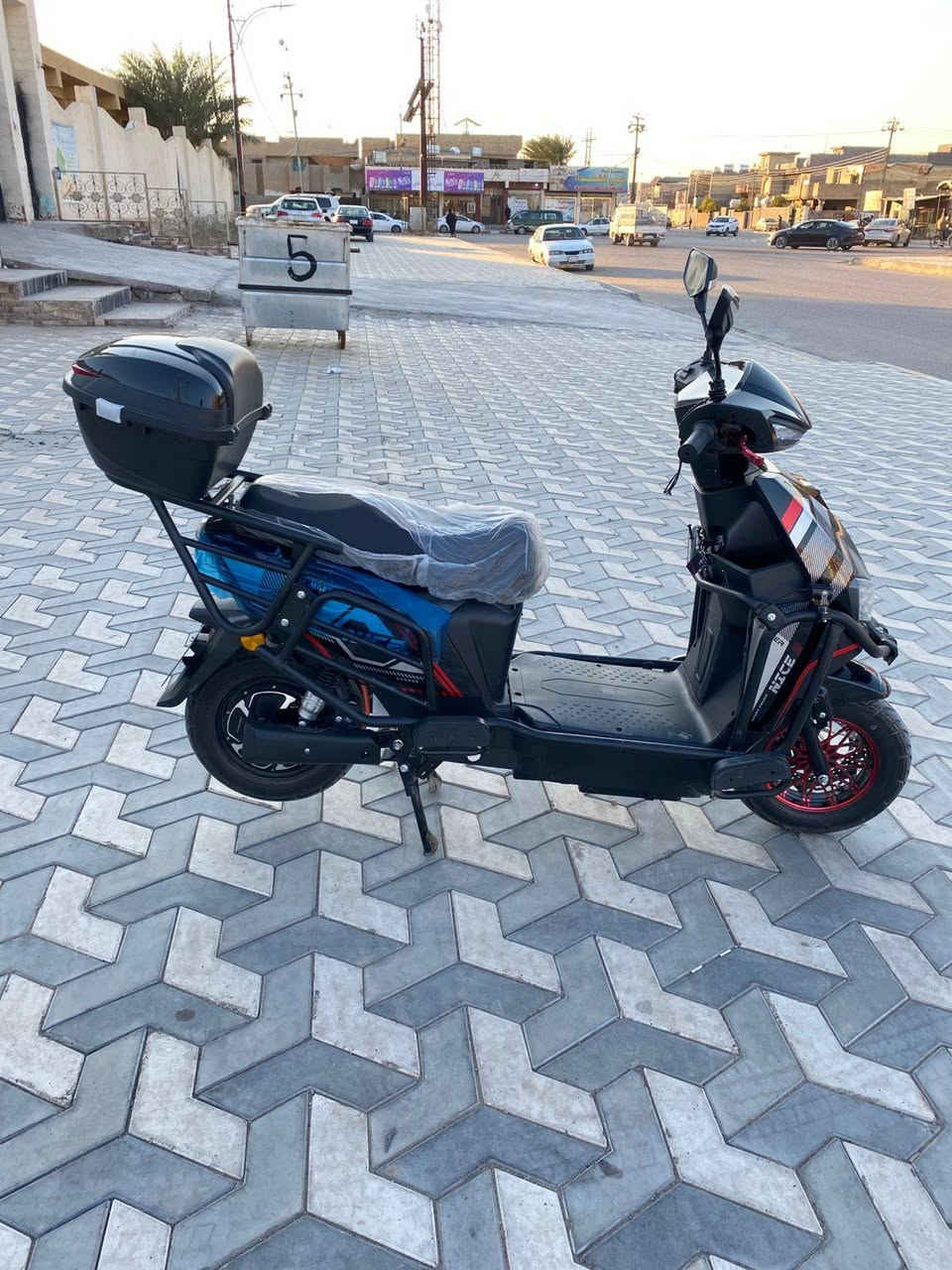 سلام عليكم دراجه شحن للبيع 
مستعمل اقل الشهر السعر 750 وبي مجال  ***********
