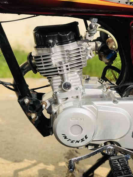 للبيع انتنس2024 ابو درع كلشي شقال بي شرط مام طخوخ صبانه نضيف حيل السعر 550وبي مجال شي قليل الرقم ***********
