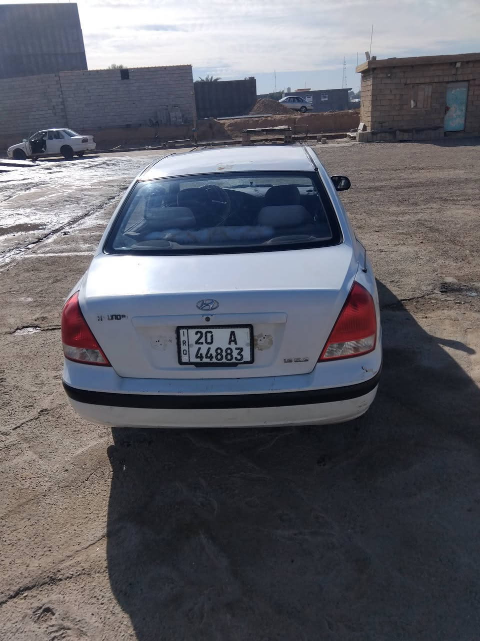 السلام عليكم الانتره موديل 2002 سياره حلوه حيل تخم تاير جديد غرفتها حيل جديده تبريد تدفئة كهربائيات ابلاد محرك كير خير من الله السيارة كفاله من الضربه والخياس والكلبه والكص مكان السيارة ديالى  ***********
