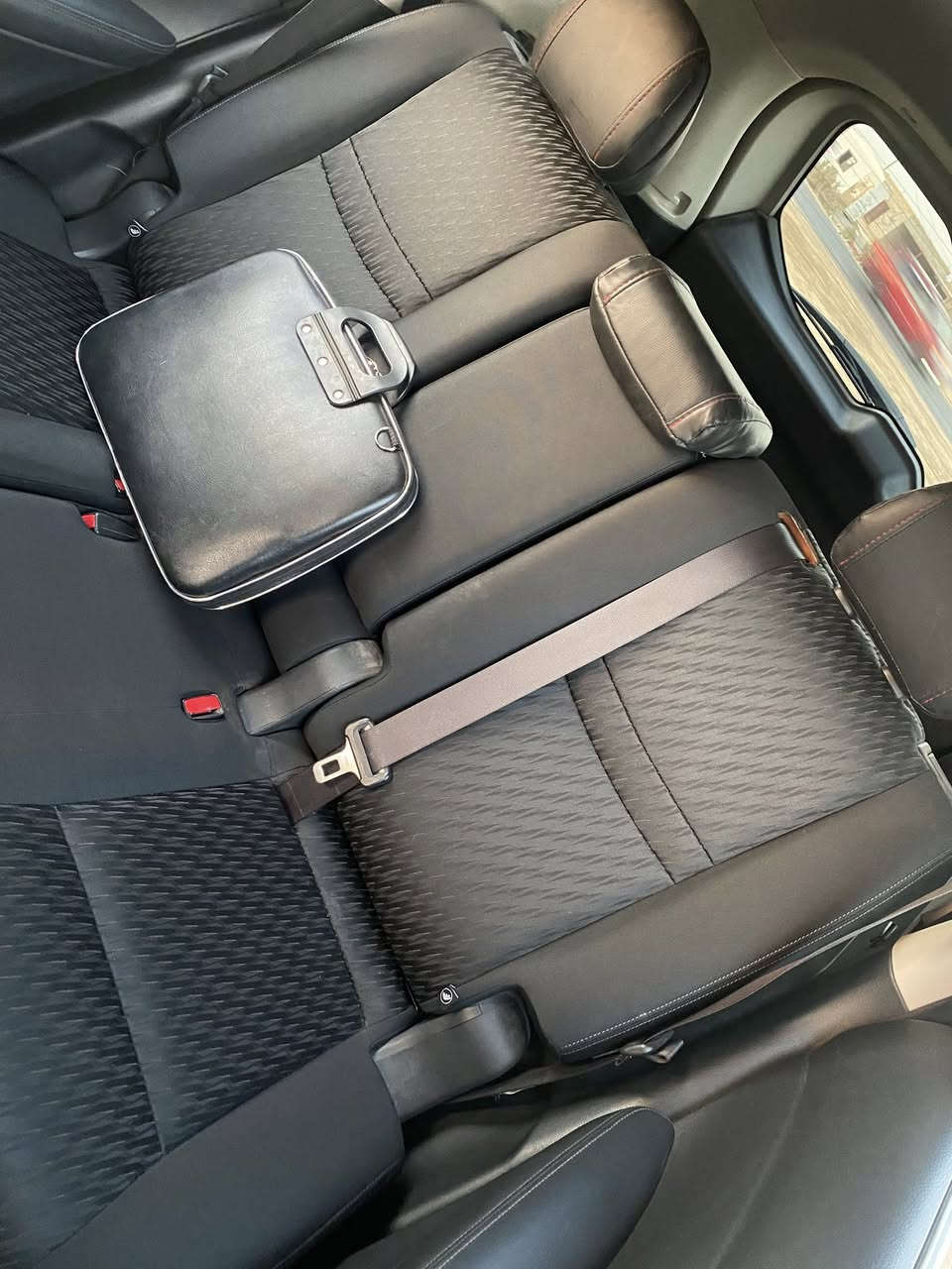 السلام عليكم تحياتي للجميع
NISSAN..Rogue.. 2018..SV  
                    نيسان..روك ..2018..  SV
           
.....................................................
الفئه  SV ..محرك 2500..4سلندر
لون اسود 
محرك 4سلندر حجم 2500 
بصمة تشغيل 
ابواب بصمة  
باب صندوق كهرباء
تشغيل عن بع
فول على الفتحة تحكم ستيرن 
كروس سرعه (مثبت سرعه)
3أنضمه قياده(عادي +أيكو +سبورت ) 
رادارات 360°
رادار خلفي (توقف ذاتي ) 
رادار امامي (توقف ذاتي)
رادار جانبي  تحديد مسار
 حساس خلفي 
كامره خلفيه
تبريد قطعتين 
اشاير مري جانبي  
كشنات كهربائي
ويل حجم 19 كروم  
بك لايت ليد 
................................................
سياره حادثه جداً بسيط وخفيف جاملغ امامي فقط بارد والباقي كفالة  السونار مرفق مع الصور لايتات بلاديه  گير محرك شرط الفحص...صدر تايرات كل جديد 

رقم بغداد جديد  سنويه هزه كله جديد 
 🔴 السعر136 بيه مجال بسيط🔴
 
مكان السيارة الديوانية الحمزة الشرقي 
***********
