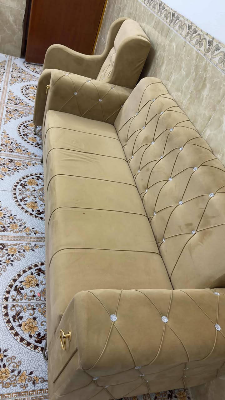 تخم جديد استخدام 3 اشهر ب 325 وبي مجال


**إذا كنت صاحب هذا الإعلان وتريد حذفه لأي سبب، رجاءا أرسل رسالة إلى الدعم الفني**