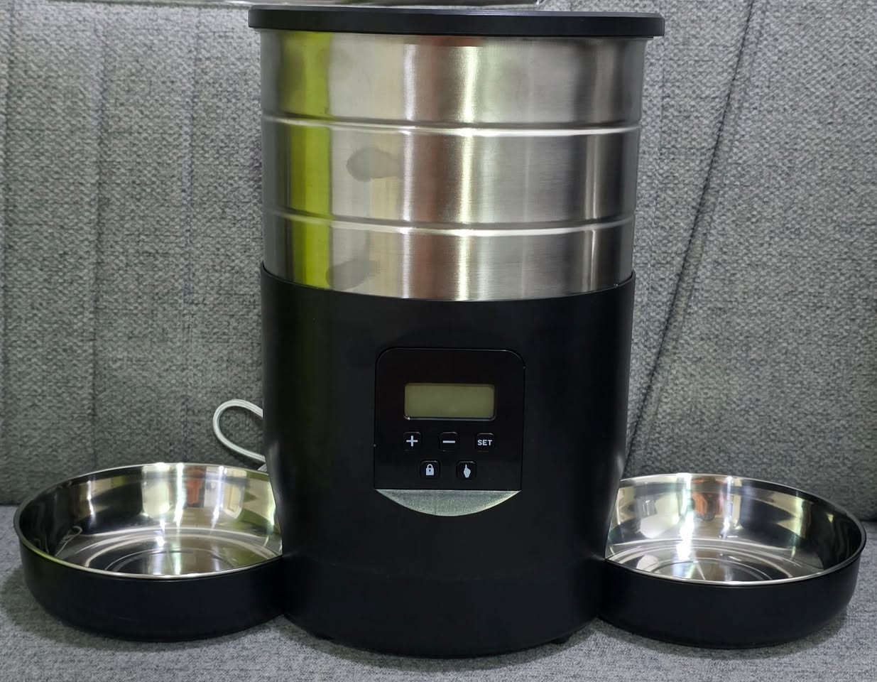 یئ فوله ئوتوماتیکه ديف سه عه تا ته دفيت دئ خارنئ بو خالی که ت هه که نه س مال بی ژی  
‎0751 527 6476
