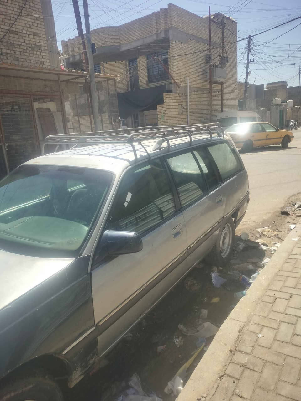العنوان بغداد 
السياره شرط التحويل 
بسمي السنويه الغاية 2027
السعر 16ورقه 
***********
