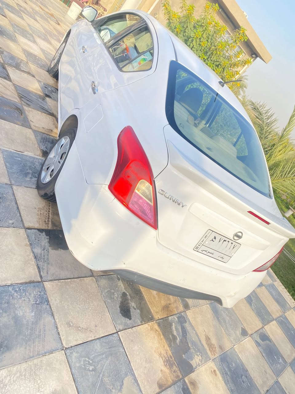 سني 2020 كفالة عامة عدا شبر بارد بالباب الخلفي سيارة جديدة وجاهزة من كولشي مكانها بغداد 
السعر 112 وبيهة مجال 
مكانهة بغداد 
 0770 965 9564
