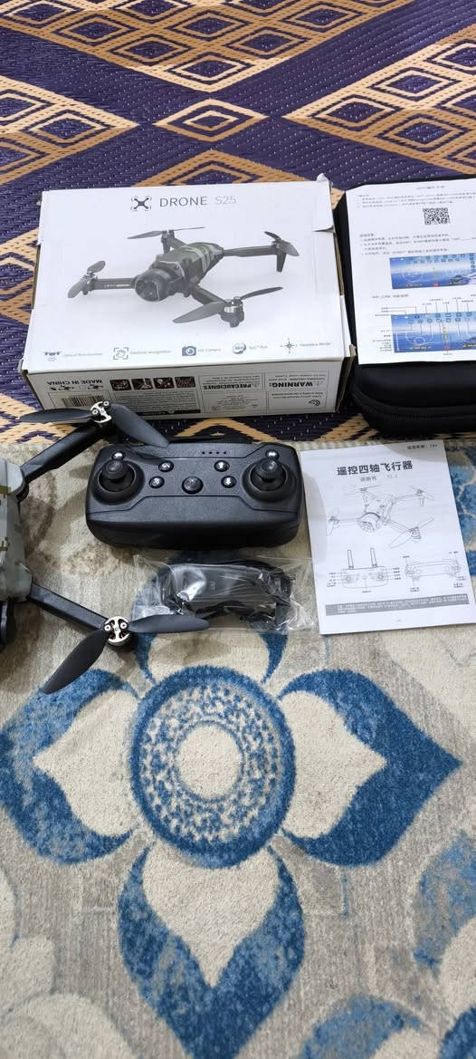 السلام عليكم درون جديد للبيع نوع S25 المواصفات المدى 500 متر حقيقي ارتفاع 120 متر كاميرا 4k متحركه ثباتية فول بالجو شحن من 20 إلى 25 دقيقه حقيقي ارجاع ذاتي للمكان الي انطلقت منه + تنطيك تنبيه بعد عبور الحد المسموح به 400 متر و بعد هواي مواصفات ملحقات بطاريه مفك ريوش احتياط كيبل Tied_c درع حمايه الريوش أثناء الطيران كتيب مع باركود التطبيق السعر 60 و بيها مجال قليل للاستفسار ***********
