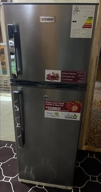 ثلاجه جديده • داخل النجف • بيه مجال