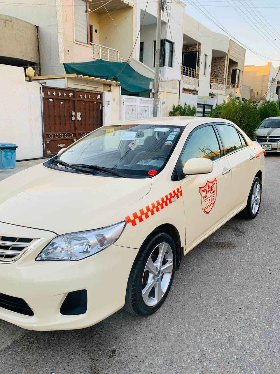toyota corolla 2012 

بيلاد تةكسي غاز و بةنزين ٢٠١٢ غازي ئيتالى لةسةرة بيلاد توماتيك گير مةكينة بة شةرت ٤ تايةو ويلي عادى نويي لةسةرة ١٤٥$ و معامةلة *********** أربيل, العراق
