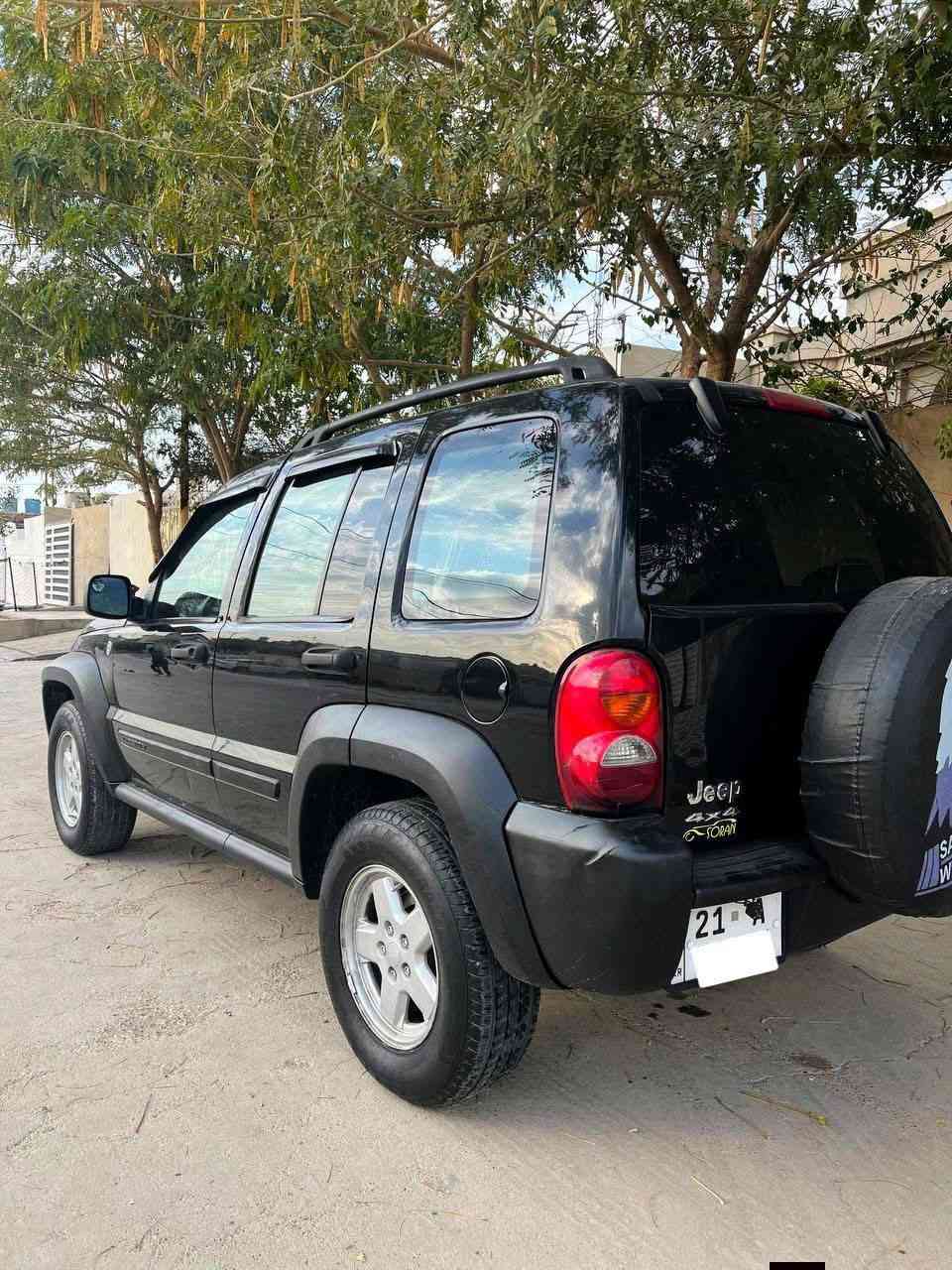 ‏
‏سلام عليكم 
‏
‏للبيع جيب ليبرتي 4×4 موديل 2007
‏رقم دولي سليمانية سنوية 
‏جديد بسمي ثاني يوم بسمك 
‏محرك 3.7 6 سلندر دفتر بنزين كامل 
‏گیر محرك سدر دبل اكسل شرط كل 
‏سبوغ فقت بونيت علمود جمالية 
تبريد حار بارد 🥶 اشتخل شرط 
‏سياره ماشاء الله حيل قوي 
‏سياره ب شرط بدون اي حادث
‏سعر 90 بي مجال شراي خابرني 📞 
‏
‏مكاني كركوك ❤️ 
‏
‏***********
‏***********
‏
‏
