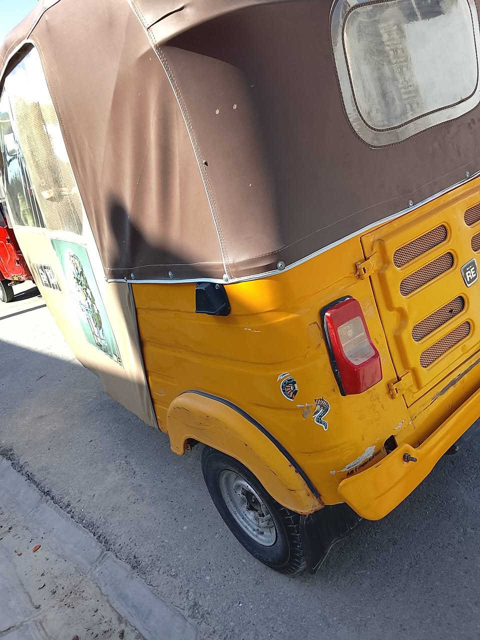 السلام عليكم تك تك البيع موديل 2019شهر 9 مكان واسط قضاء الحي والشراي ينتصال ***********
