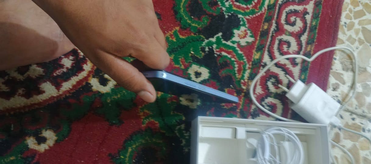 جهاز ريدمي نوت 11برو +5G للبيع ذاكره 256 شاحنه تايبسي ملحقات كامله كارتونه +هدفون +شاحنه بس حافضه ماكو السعر قفل قفل140نهايته رقمي *********** مكاني كوت حي الجهاد

