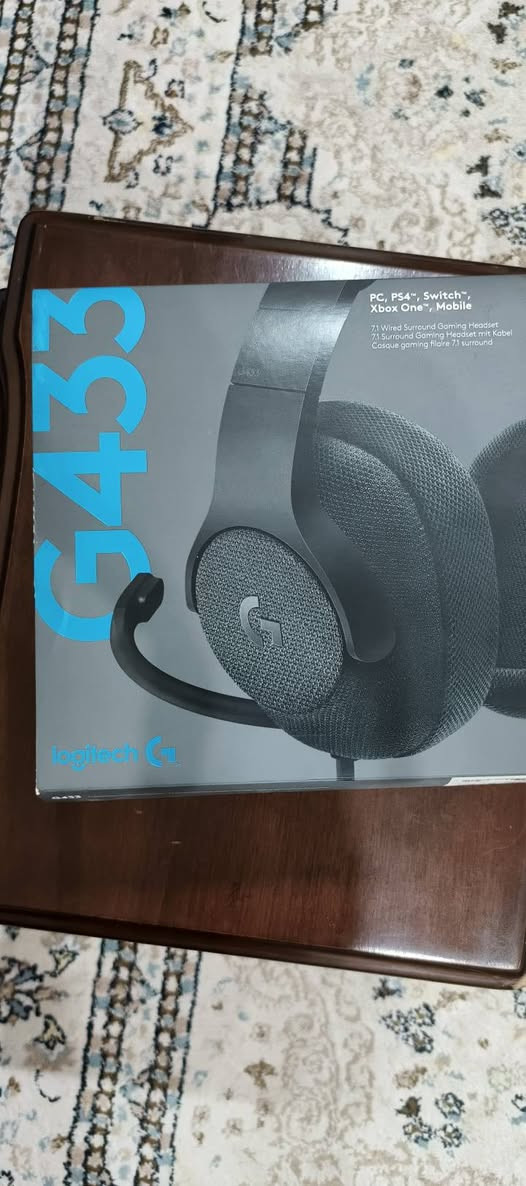 ‏سلام عليكم ورحمه الله وبركاته
‏
‏عندي ماوس لوجتك 
‏كيبورد لوجتك ميكانيك مع ازرار اضافيه جديده 
‏سماعه لوجتك 
‏ماوس باد لوجتك 
‏استخدام 15 ساعه الغراض جديده جديده بمعنى الكلمه 
‏وارخص من جديد  بيع شلع كلهن بدون تجزئه 
‏للبيع للاستفسار 
‏واتساب ***********
‏او مراسله خاص 
‏وبخدمتكم
