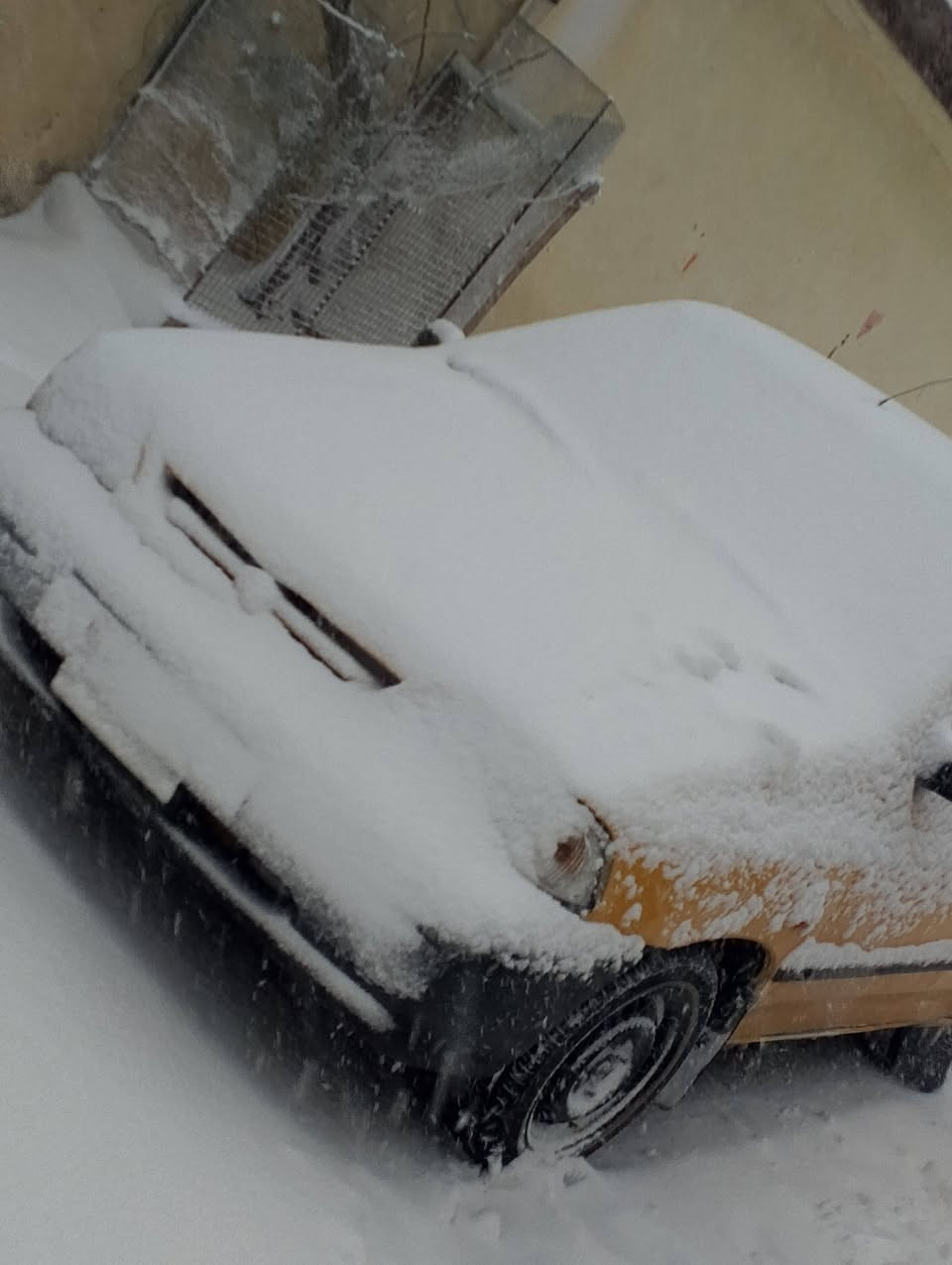 السلام عليكم سايبه موديل 14كير ومكينه وتبريد كيه برايد كوري بيهه جاملغ مبدل امامي معمر شاصي واحد دواخل نضيفه  السياره خيرمن آلله نضيفه رقم بغداد مشروع وطني السياره تحويل مباشر مكاني بغداد جسر ديالى جديد رقم ***********بي واتساب السعر 32
